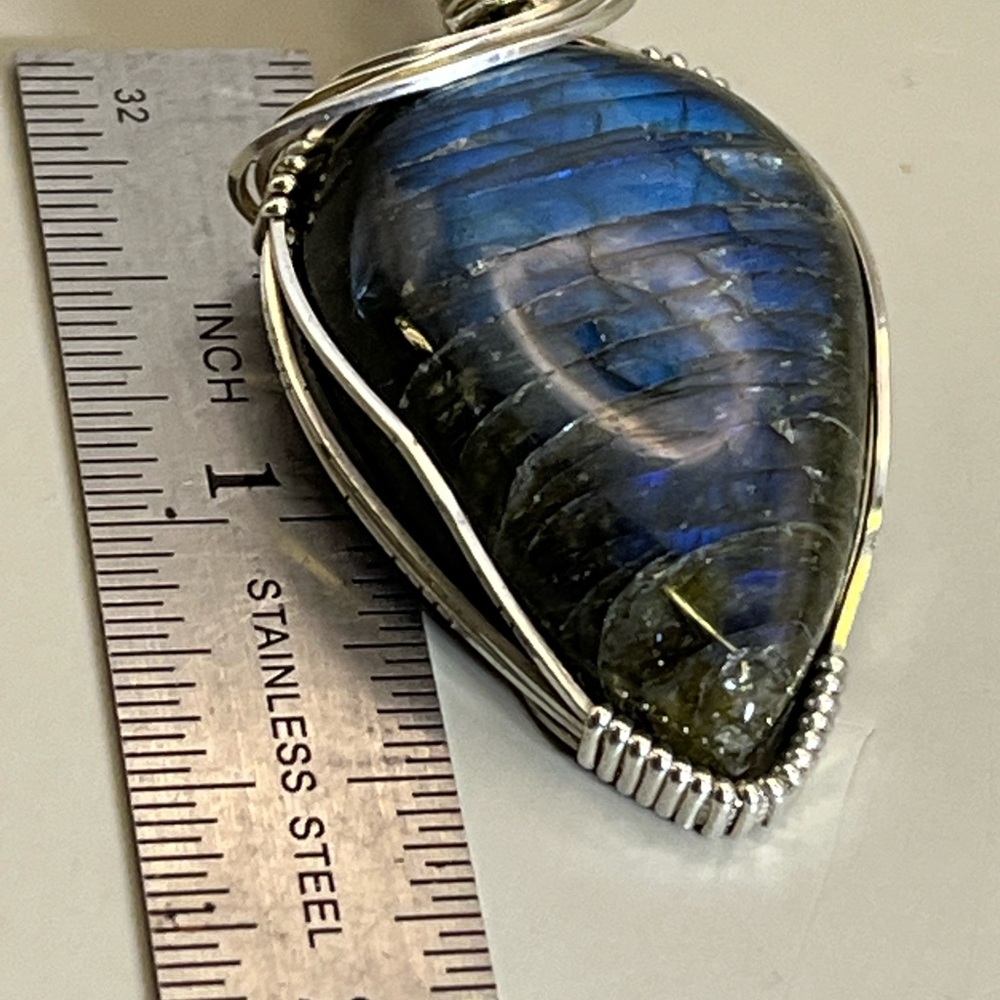 Blue and Sterling Silver Labradorite Necklace with Intricate Wire Wrap - Picture 4 of 4